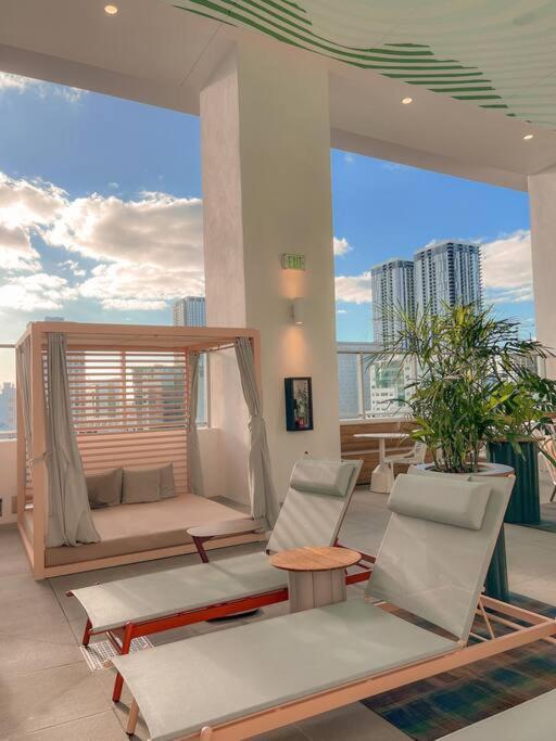 Miami High Town View 1610 Apartment Bagian luar foto